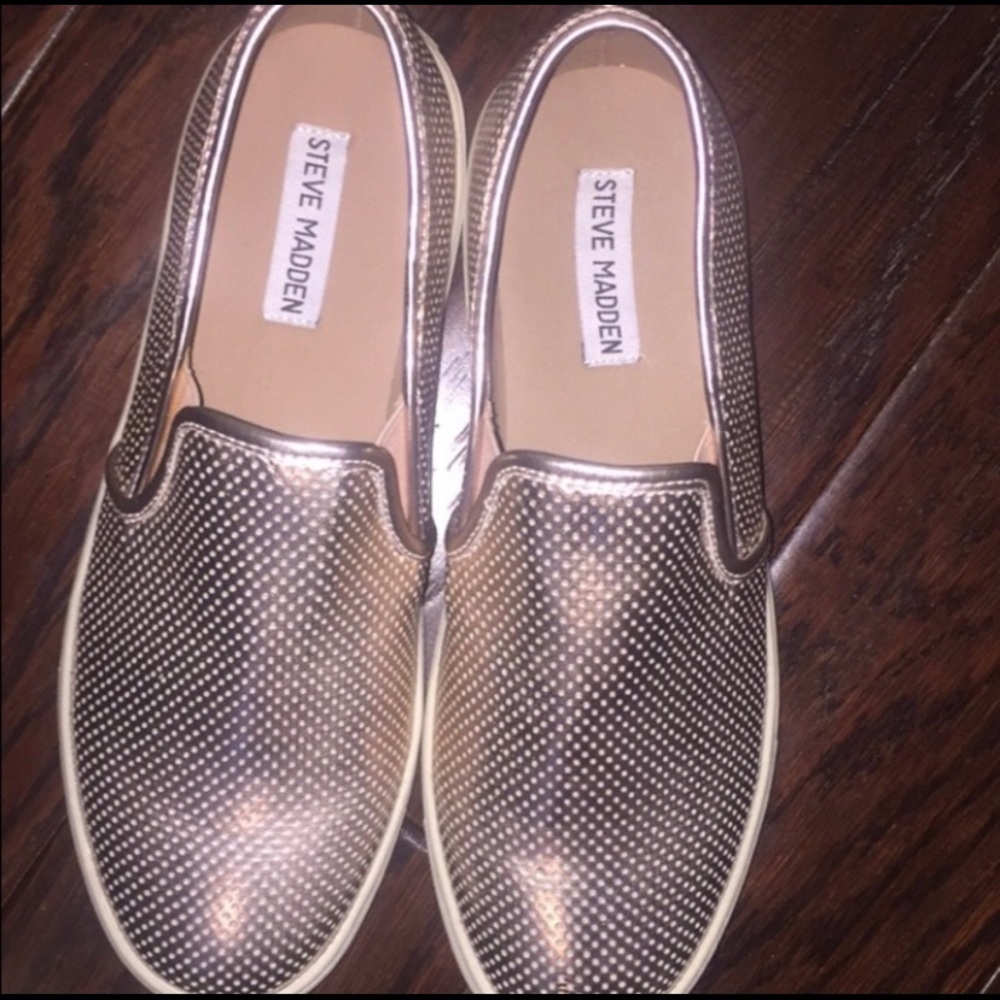 Steve Madden slide on sneakers